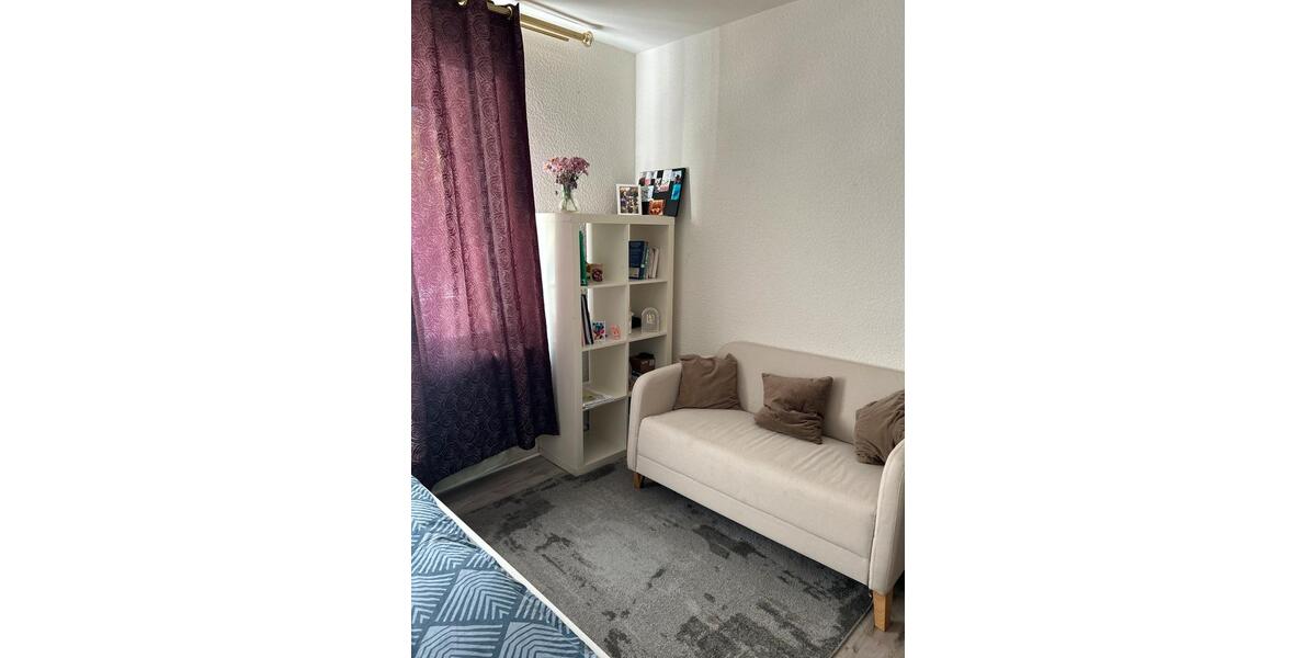 Etagenwohnung Kiel Neumühlen-Dietrichsdorf - 1 Zimmer, 60 m&sup2;, 600&euro; | Angebot:26441897