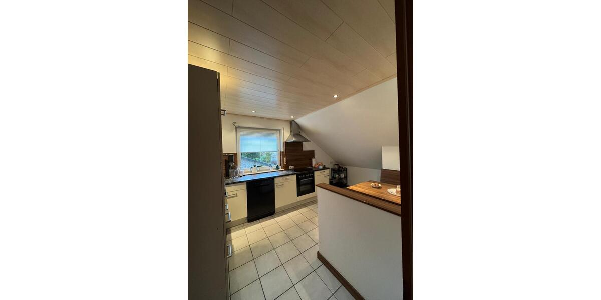 Dachgeschoßwohnung Wenden - 4 Zimmer, 105 m&sup2;, 970&euro; | Angebot:26086777