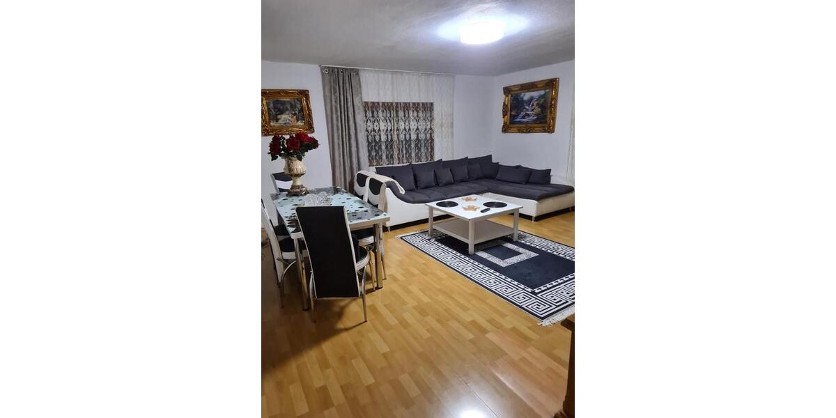 Etagenwohnung Pforzheim - 3 Zimmer, 89 m&sup2;, 900&euro; | Angebot:25169202