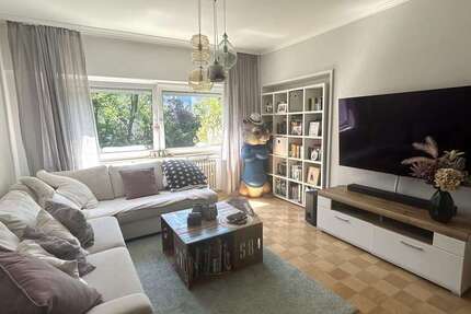 Wohnung Frankfurt Sachsenhausen Süd - 3 Zimmer, 83 m&sup2;, 1.300&euro; | Angebot:26745254