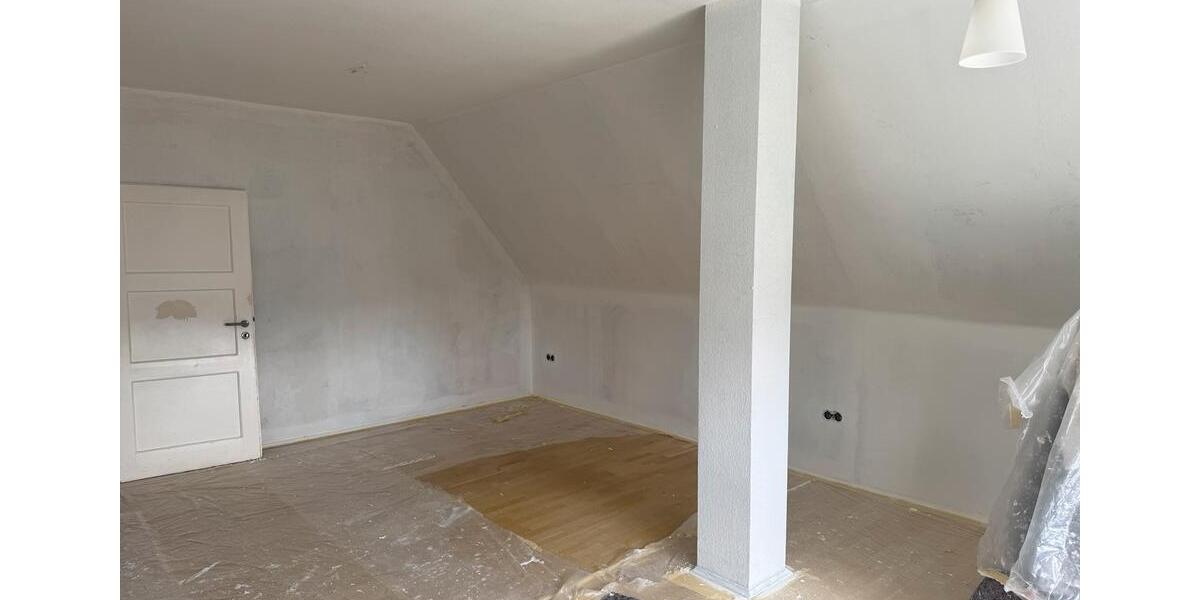 Dachgeschoßwohnung Herborn - 5 Zimmer, 90 m&sup2;, 800&euro; | Angebot:26522685