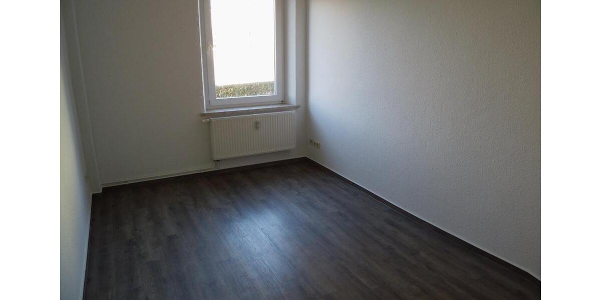 Etagenwohnung Hartha - 3 Zimmer, 61 m&sup2;, 318&euro; | Angebot:22712064