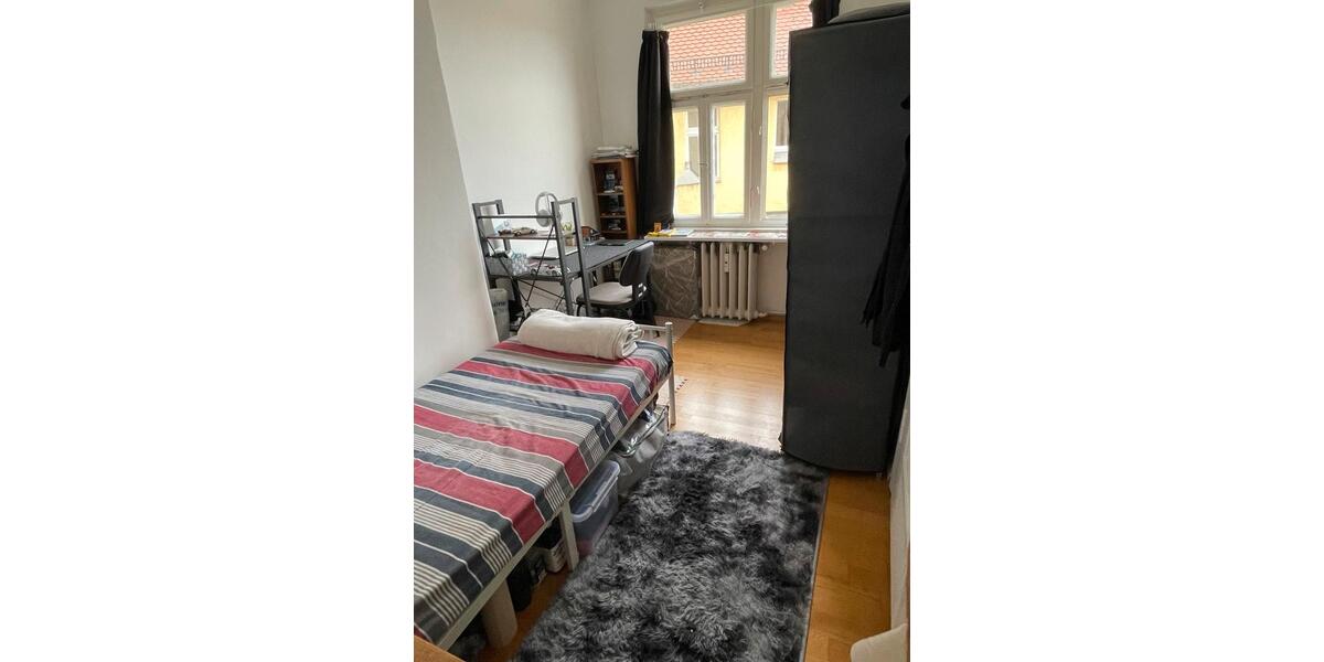 Etagenwohnung Ingolstadt - 1 Zimmer, 104 m&sup2;, 420&euro; | Angebot:25497554