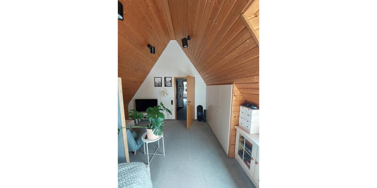 Dachgeschoßwohnung Lemgo - 2 Zimmer, 29 m&sup2;, 485&euro; | Angebot:24979738