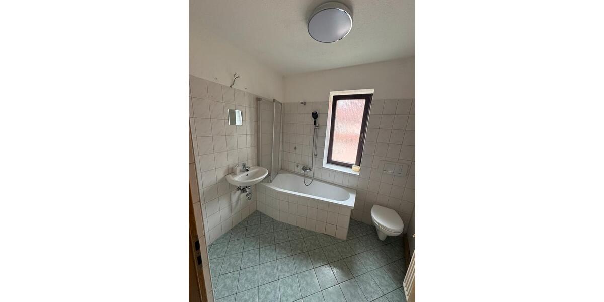Etagenwohnung Schmölln - 2 Zimmer, 49 m&sup2;, 450&euro; | Angebot:26214054
