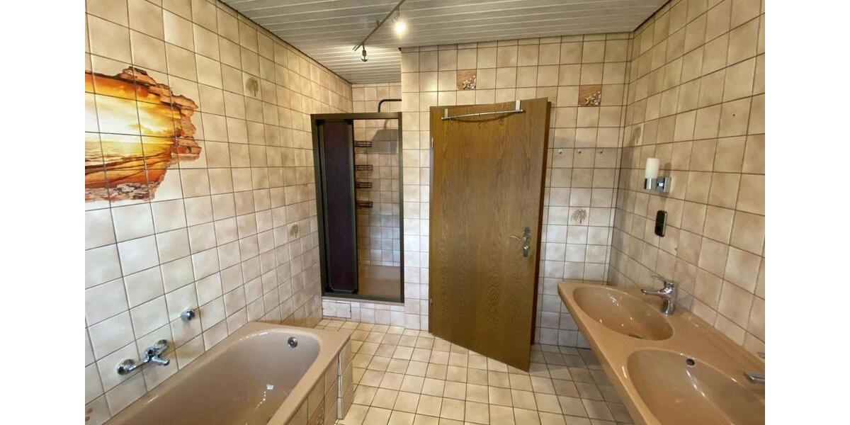 Bungalow Schwalmtal - 4 Zimmer, 135 m&sup2;, 1.200&euro; | Angebot:26221053