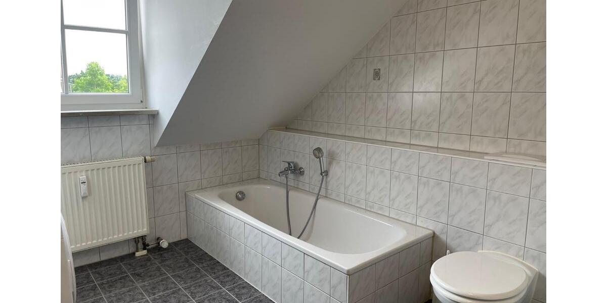 Dachgeschoßwohnung Mühldorf am Inn - 1 Zimmer, 17 m&sup2;, 400&euro; | Angebot:24747329