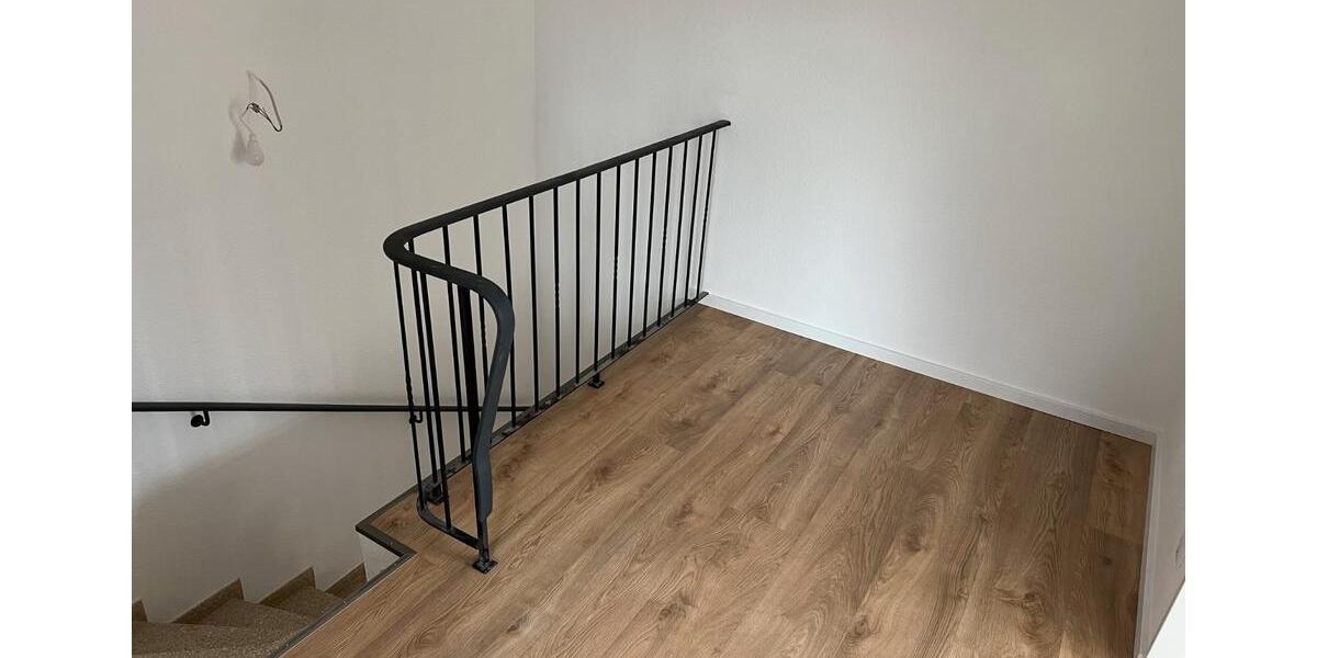 Doppelhaushälfte Buckenhof - 5 Zimmer, 170 m&sup2;, 2.465&euro; | Angebot:26048193