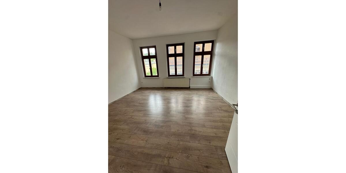 Etagenwohnung Eisleben (Lutherstadt) - 3 Zimmer, 75 m&sup2;, 800&euro; | Angebot:26532607