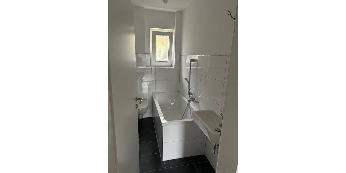 Etagenwohnung Sundern - 2 Zimmer, 43 m&sup2;, 380&euro; | Angebot:23939741