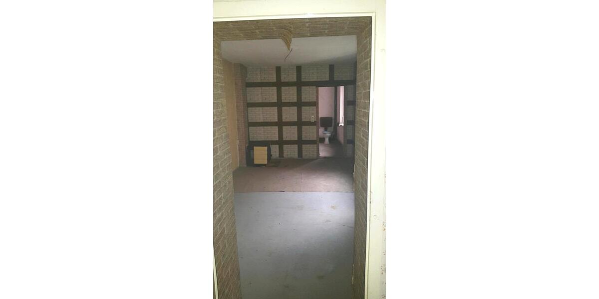 Einfamilienhaus Bad Liebenwerda - 10 Zimmer, 300 m&sup2;, 990&euro; | Angebot:25044241