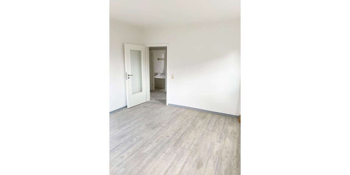 Etagenwohnung Ronneburg Raitzhain - 2 Zimmer, 49 m&sup2;, 300&euro; | Angebot:10589447