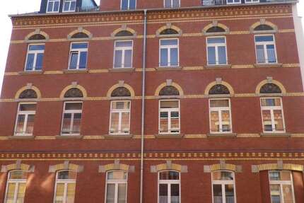 Wohnung Zwickau Mitte-West - 3 Zimmer, 64 m&sup2;, 380&euro; | Angebot:26177905