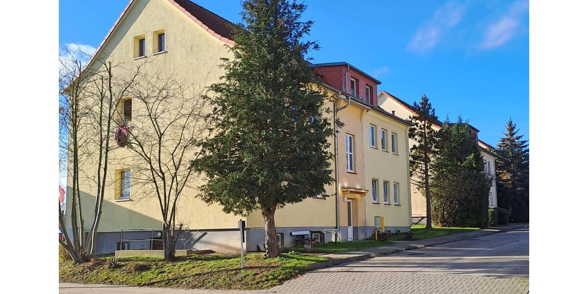 Etagenwohnung Möllenhagen - 4 Zimmer, 72 m&sup2;, 494&euro; | Angebot:25781155
