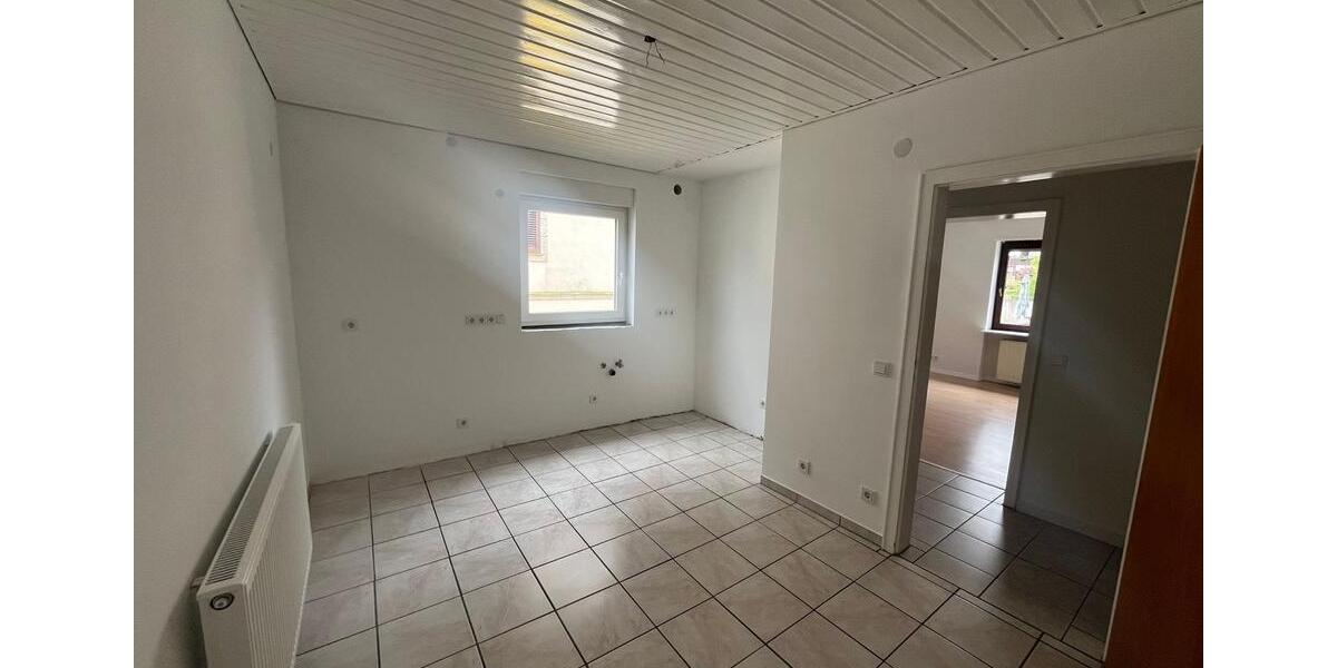 Etagenwohnung Völklingen - 4 Zimmer, 91 m&sup2;, 650&euro; | Angebot:26662959