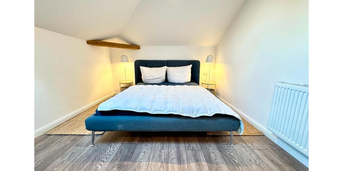 Dachgeschoßwohnung Philippsburg - 2.5 Zimmer, 80 m&sup2;, 1.230&euro; | Angebot:24446774