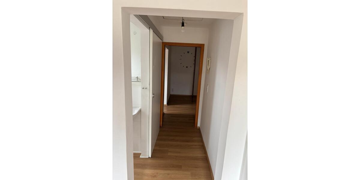 Dachgeschoßwohnung Sinzig - 2 Zimmer, 50 m&sup2;, 600&euro; | Angebot:26539713