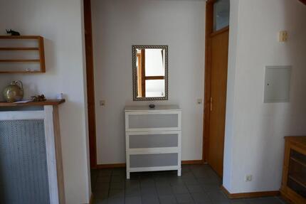 Charmante teilmöblierte Maisonette, Warmmiete 3 zimmer