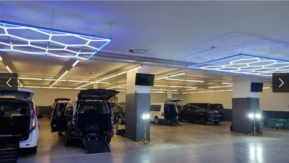 Top AutohausGewerbefläche ca. 1.000 m² + optional 2.185 m² HallenWerkstattfläche in guter Lage von Salzgitter-Bad zimmer