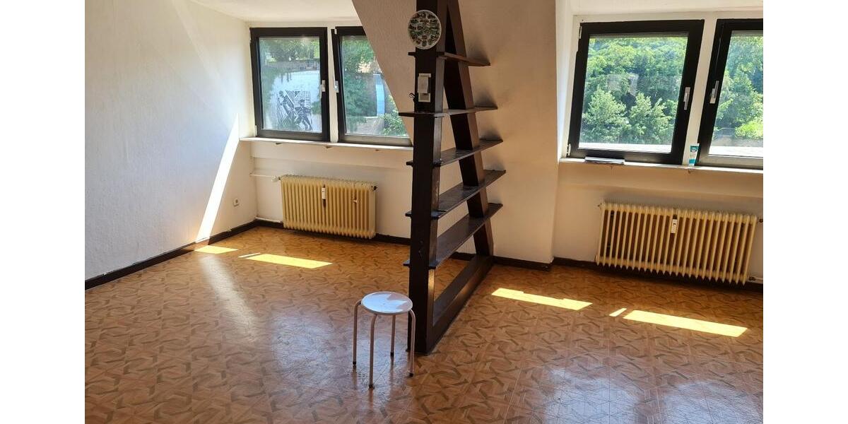 Dachgeschoßwohnung Saarbrücken Neue Bremm - 3 Zimmer, 60 m&sup2;, 420&euro; | Angebot:24745392