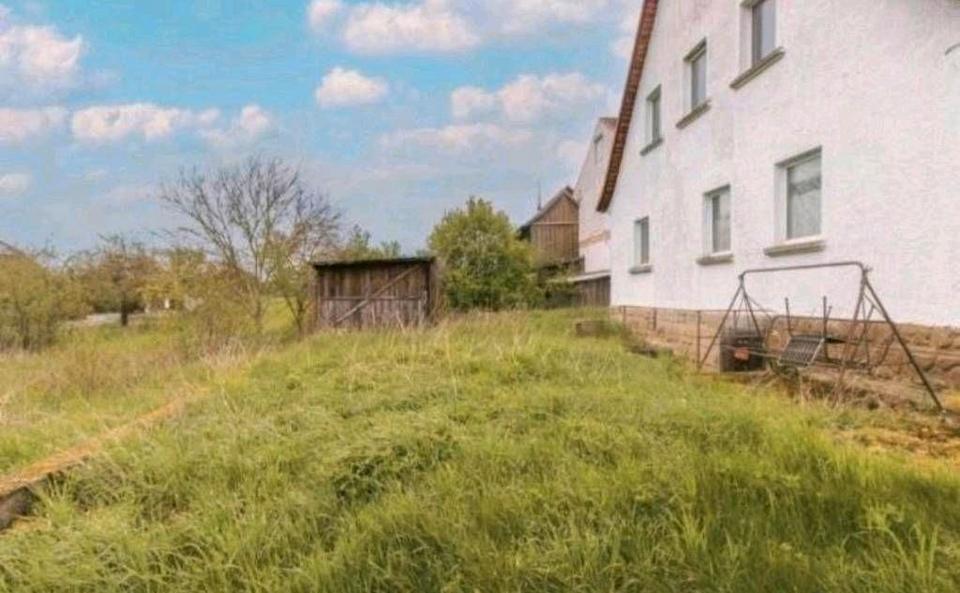 Einfamilienhaus Bad Königshofen im Grabfeld - 8 Zimmer, 196 m&sup2;, 1.100&euro; | Angebot:25725357