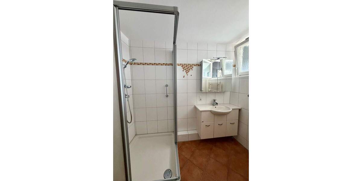 Etagenwohnung Reutlingen Voller Brunnen - 4 Zimmer, 89 m&sup2;, 1.200&euro; | Angebot:25895932