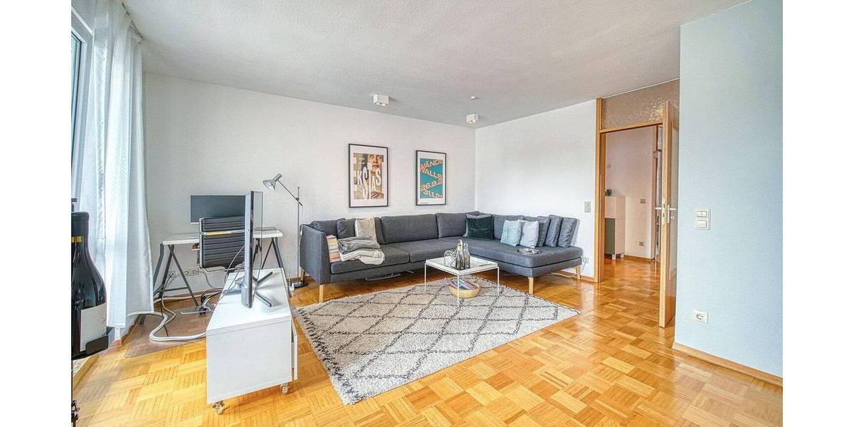 Etagenwohnung Stuttgart Zuffenhausen - 3 Zimmer, 80 m&sup2;, 990&euro; | Angebot:26796524