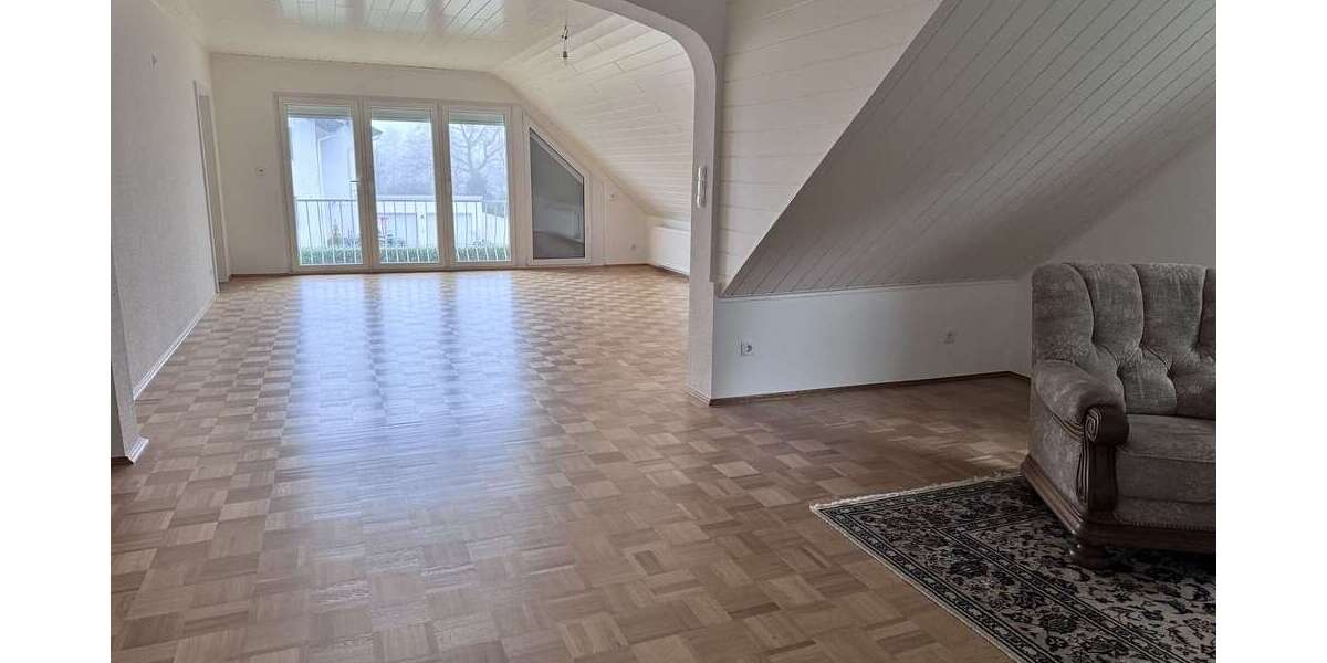 Etagenwohnung Bad Homburg Gonzenheim - 3 Zimmer, 131 m&sup2;, 1.490&euro; | Angebot:26739487