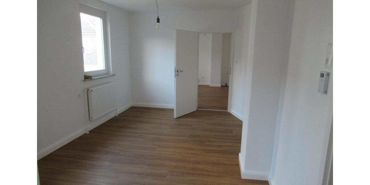 Etagenwohnung Kronach - 3 Zimmer, 73 m&sup2;, 680&euro; | Angebot:25742566