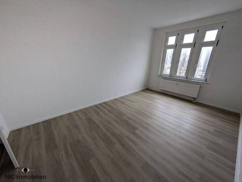 ++ wunderschöne, frisch sanierte 4-Raum Wohnung mit Balkon - ab sofort verfügbar ++