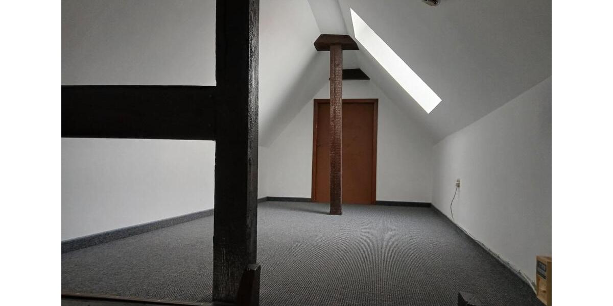 Dachgeschoßwohnung Hameln - 2.5 Zimmer, 70 m&sup2;, 620&euro; | Angebot:26611265