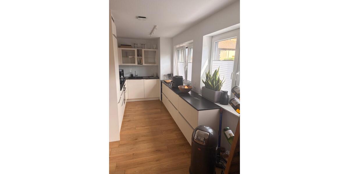 Maisonettenwohnung Schriesheim - 4 Zimmer, 120 m&sup2;, 1.600&euro; | Angebot:26532889