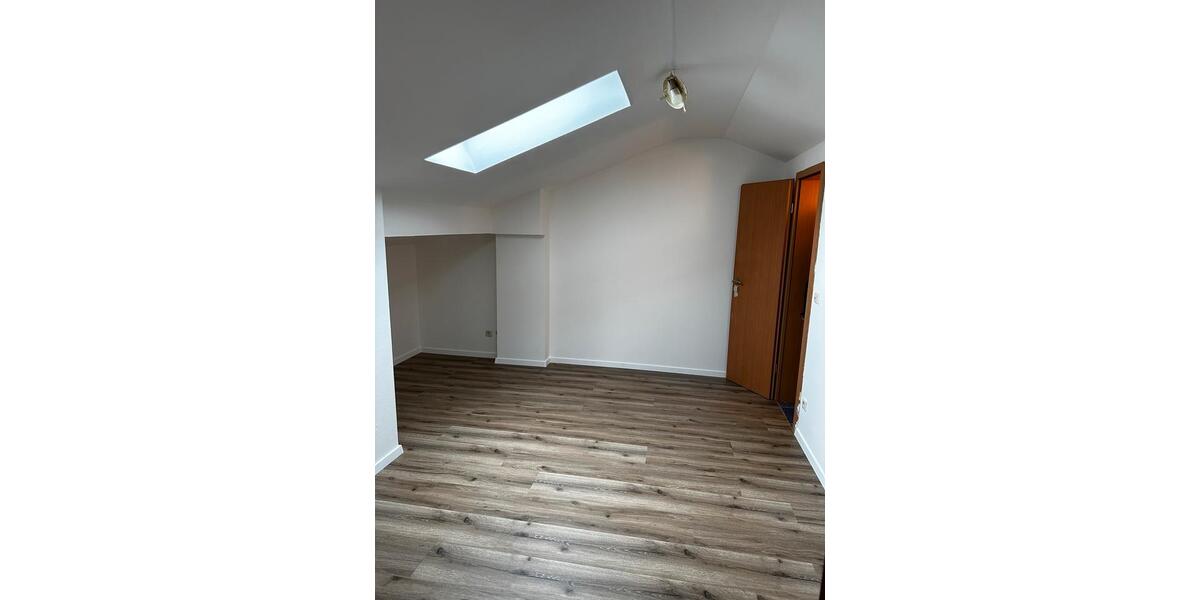 Maisonettenwohnung Steinhagen - 5 Zimmer, 125 m&sup2;, 1.250&euro; | Angebot:26700875