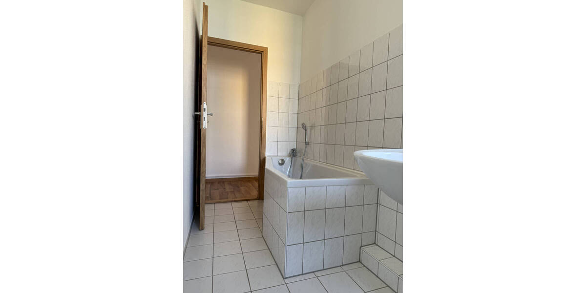 Etagenwohnung Bad Dürrenberg - 3 Zimmer, 60 m&sup2;, 382&euro; | Angebot:26450229