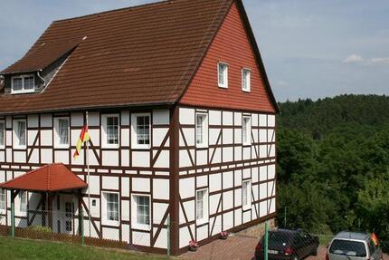 Wohnen auf Zeit Bad Arolsen - 3 Zimmer, 85 m&sup2;, 20&euro; | Angebot:24805475