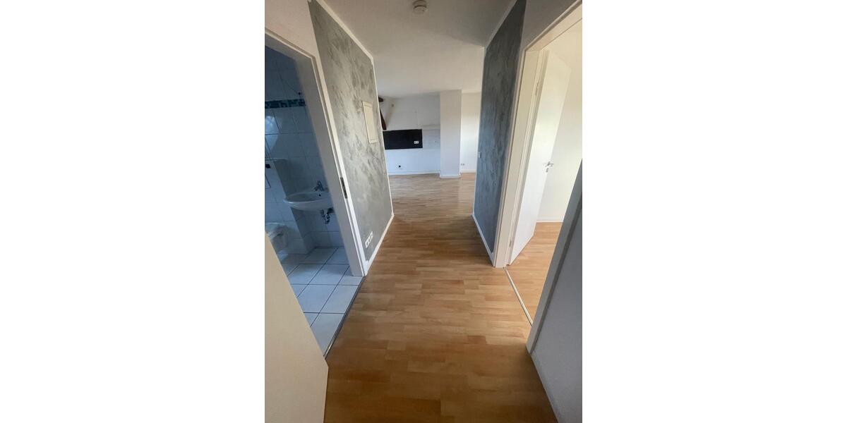 Dachgeschoßwohnung Zeitz - 2 Zimmer, 45 m&sup2;, 238&euro; | Angebot:24598128