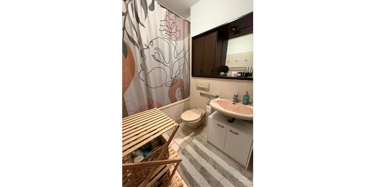 Etagenwohnung Mönchengladbach Süd - 2 Zimmer, 62 m&sup2;, 650&euro; | Angebot:26589117