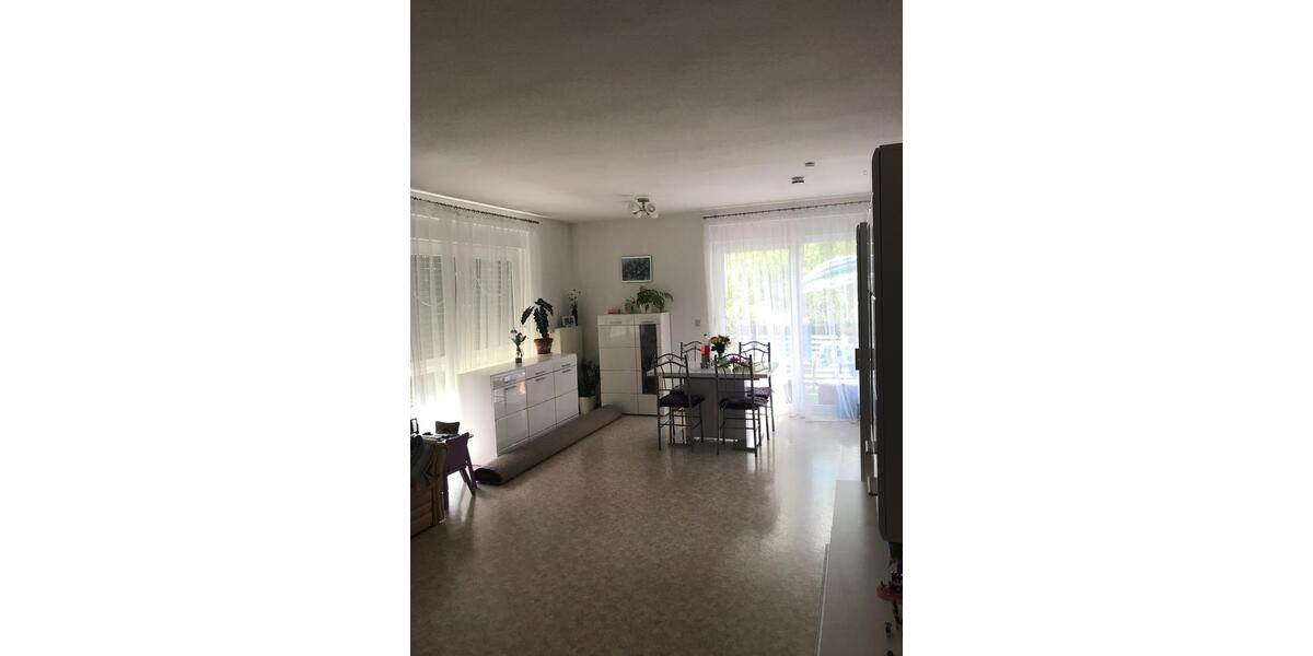 Etagenwohnung Schmelz - 3 Zimmer, 78 m&sup2;, 750&euro; | Angebot:24794589