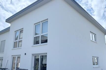 Haus Höxter - 5 Zimmer, 135 m&sup2;, 1.300&euro; | Angebot:26581634
