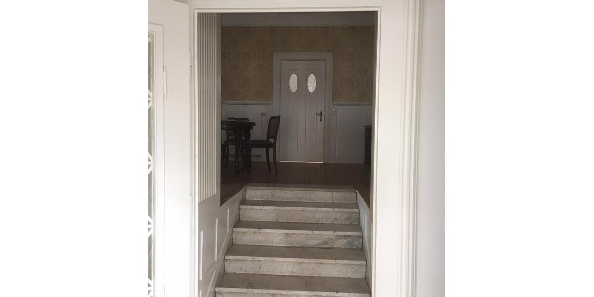 Erdgeschoßwohnung Parchim - 7 Zimmer, 142 m&sup2;, 1.390&euro; | Angebot:26495769
