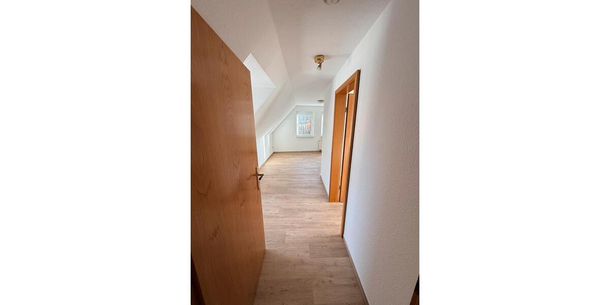 Dachgeschoßwohnung Schleusingen - 1 Zimmer, 55 m&sup2;, 405&euro; | Angebot:23898640