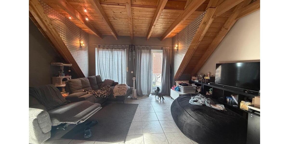 Dachgeschoßwohnung Gochsheim - 3 Zimmer, 80 m&sup2;, 920&euro; | Angebot:26039839