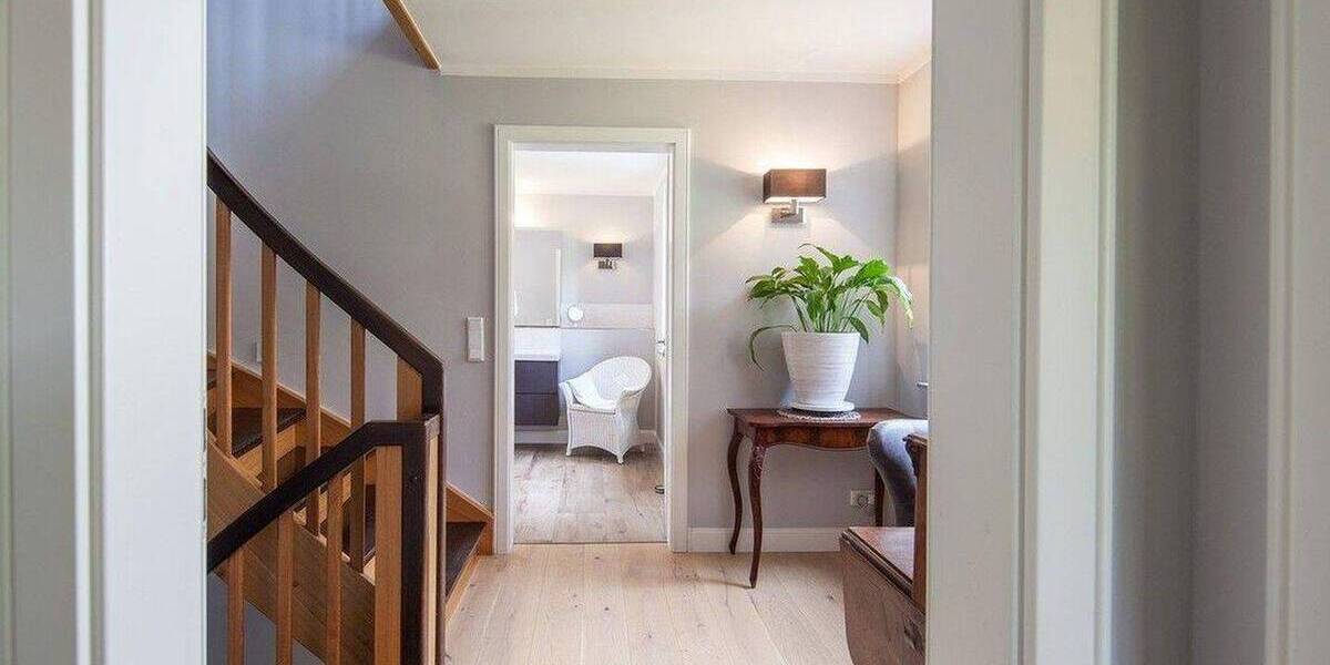 Einfamilienhaus Hamburg Niendorf - 6 Zimmer, 210 m&sup2;, 4.200&euro; | Angebot:26616913