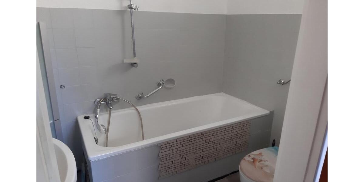 Etagenwohnung Bad Karlshafen - 5 Zimmer, 120 m&sup2;, 600&euro; | Angebot:24756677