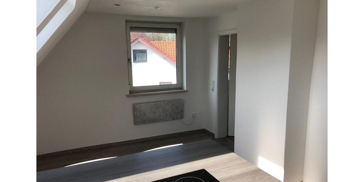 Dachgeschoßwohnung Karlsfeld - 2.5 Zimmer, 58 m&sup2;, 1.085&euro; | Angebot:26314002