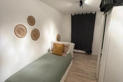 1 möbliertes Zimmer (11m2) in netter 4er-WG zum 1.1.26 verfügbar 1 zimmer