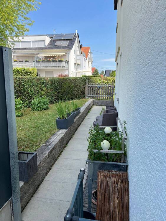 Traumhafte Doppelhaushälfte * Terrasse & kl. Garten * 2 PKW Stellplätze