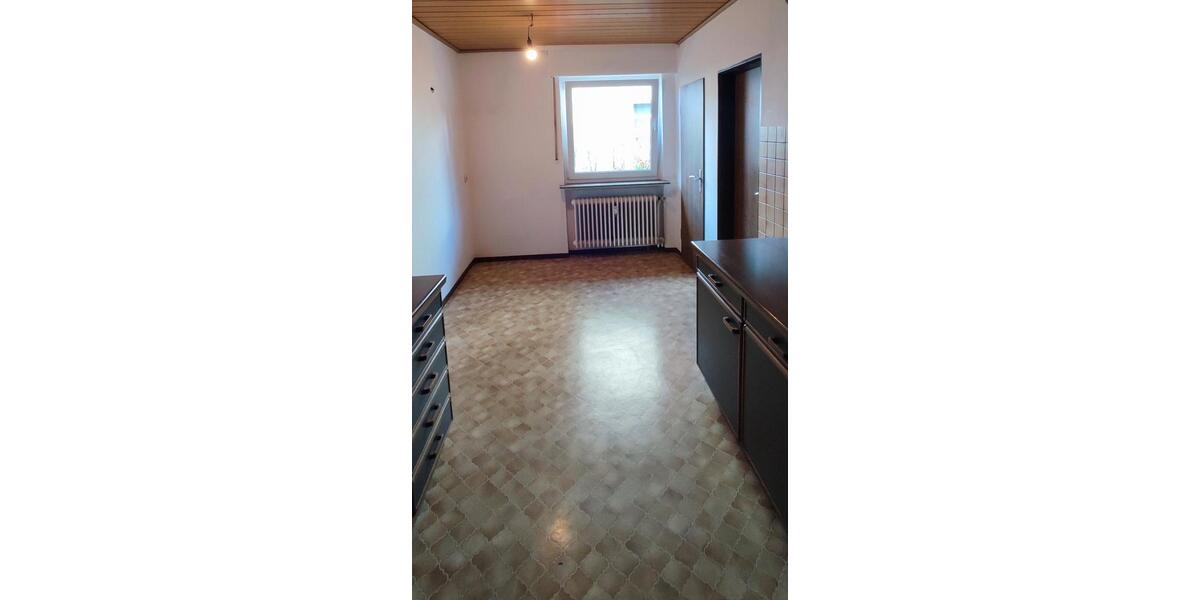 Erdgeschoßwohnung Homberg (Efze) - 3 Zimmer, 75 m&sup2;, 490&euro; | Angebot:26036563