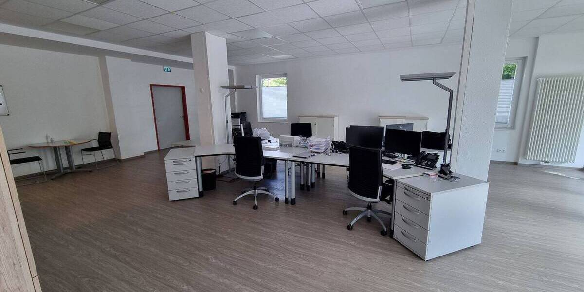 Gewerbeobjekt Meschede - 1 Zimmer, 178 m&sup2;, 1.246&euro; | Angebot:25749571