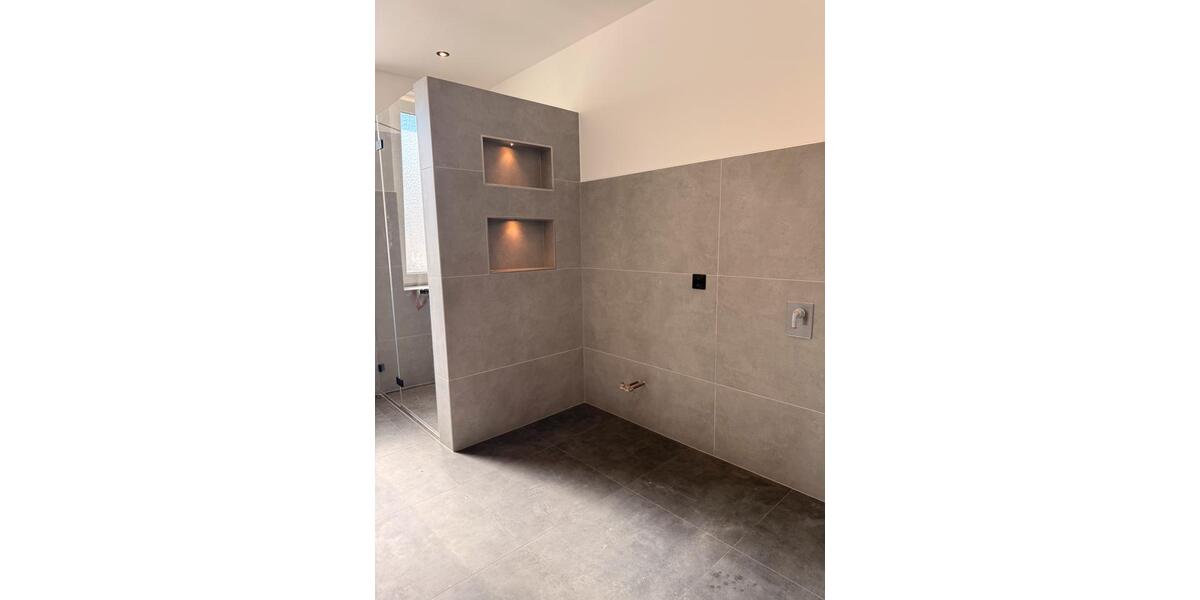 Etagenwohnung Hildesheim - 4 Zimmer, 135 m&sup2;, 1.150&euro; | Angebot:26085878